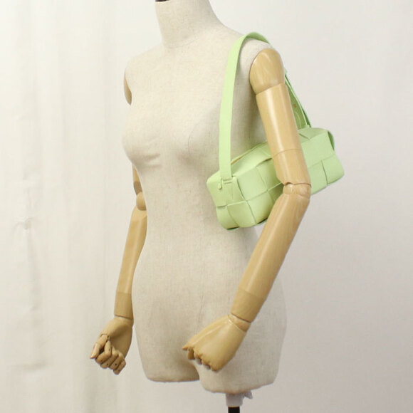 BOTTEGA VENETA Green Intrecciato Shoulder Bag - Picture 8 of 8